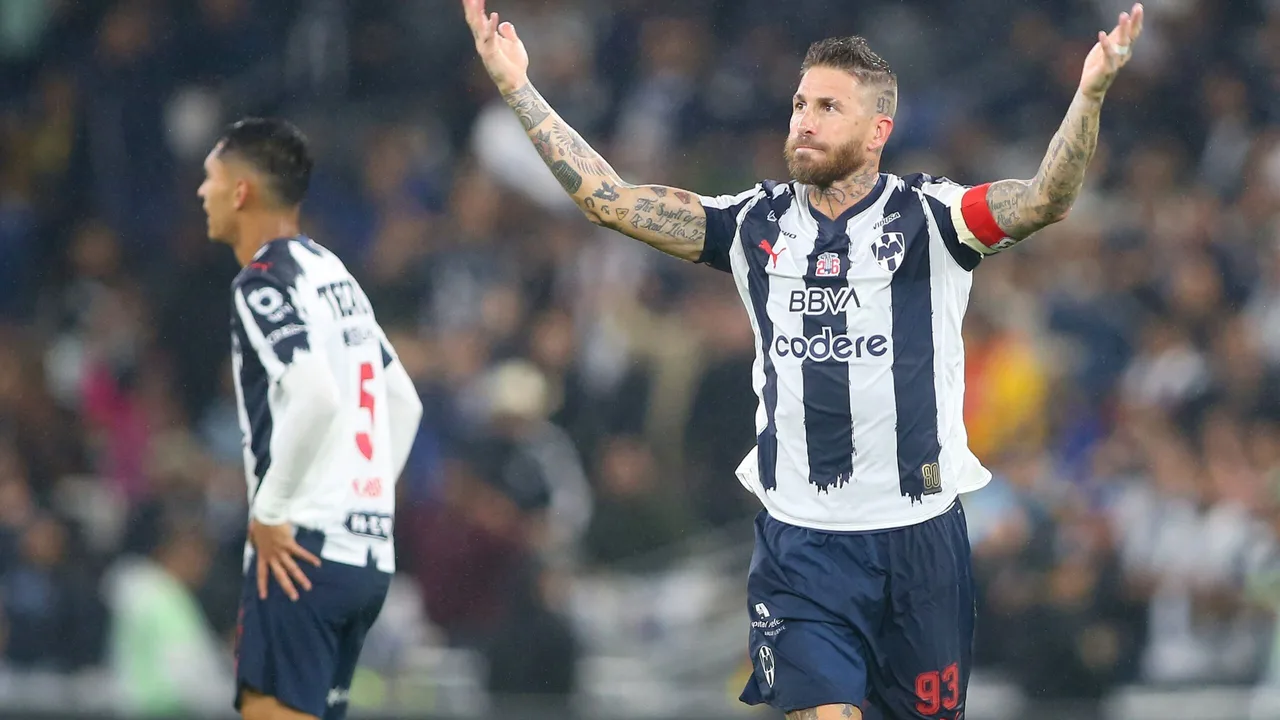 رادار تشيلسي.. مدافع آرسنال يقترب، وراموس يعود إلى ريال مدريد